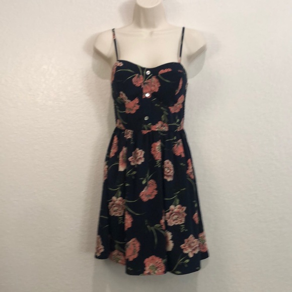 Bailey Blue - Picture 3 of 5